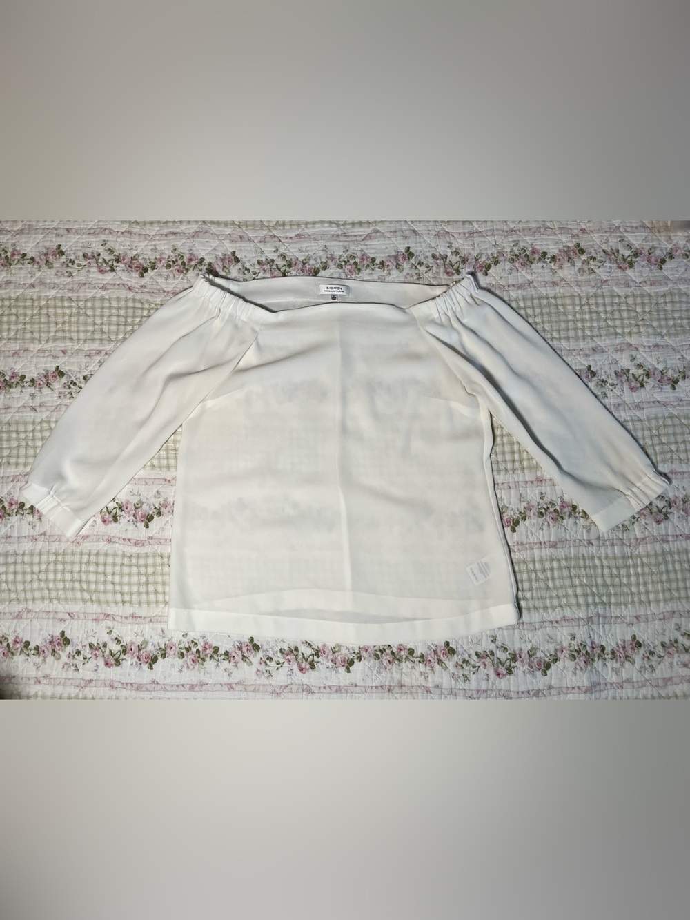 Aritzia Babaton Rodrigo Off-The-Shoulder Blouse - White - Size S